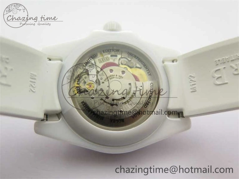 Submariner 40mm White Ceramic 5GF Best Edition Ice Blue Dial on White Rubber Strap SA3135
