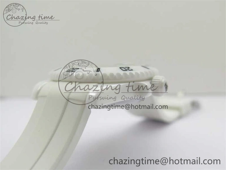 Submariner 40mm White Ceramic 5GF Best Edition Painting Dial on White Rubber Strap SA3135