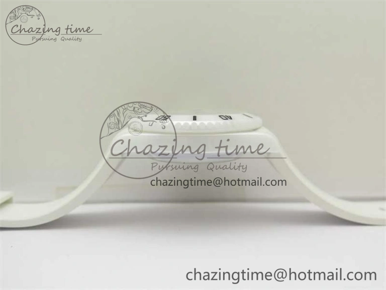 Submariner 40mm White Ceramic 5GF Best Edition Painting Dial on White Rubber Strap SA3135