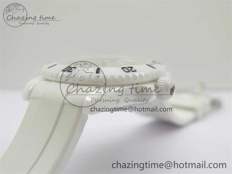 Submariner 40mm White Ceramic 5GF Best Edition White Blue Dial on White Rubber Strap SA3135