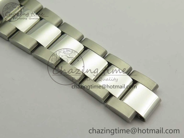 Submariner Blue Diamond Bezel SS GSF Best Edition Blue Dial On SS Bracelet A2824