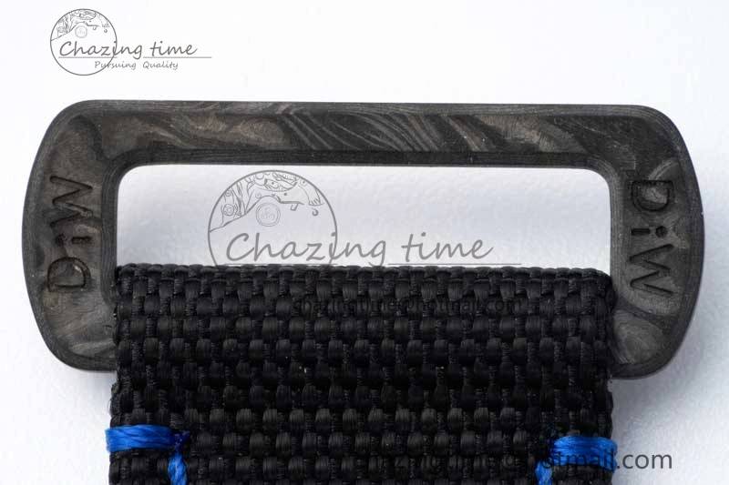 Submariner DIW Carbon VSF 1:1 Best Edition Black Blue Dial on Black Nylon Strap VS3135