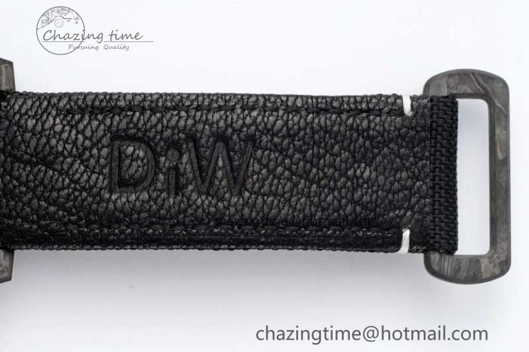 Submariner DIW Carbon VSF 1:1 Best Edition Black White Dial on Black Nylon Strap VS3135