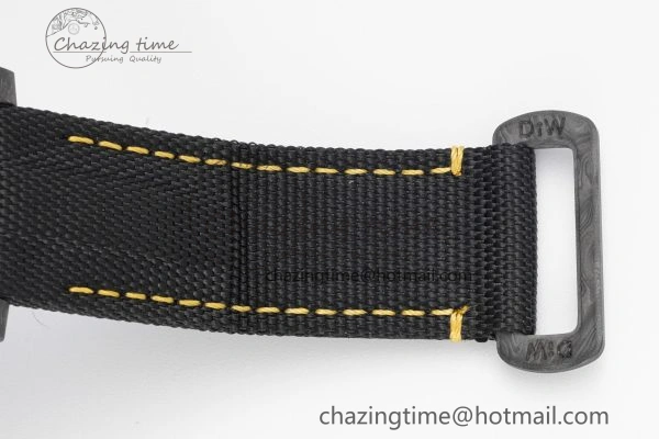 Submariner DIW Carbon VSF 1:1 Best Edition Black Yellow Dial on Black Nylon Strap VS3135