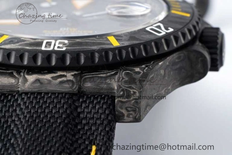 Submariner DIW Carbon VSF 1:1 Best Edition Black Yellow Dial on Black Nylon Strap VS3135