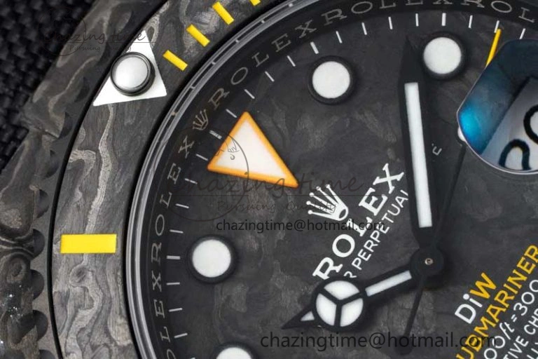 Submariner DIW Carbon VSF 1:1 Best Edition Black Yellow Dial on Black Nylon Strap VS3135