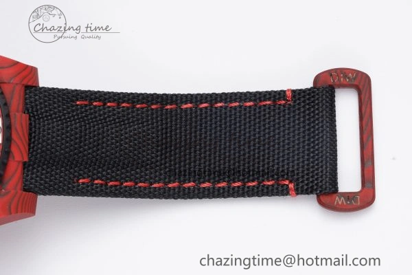 Submariner DIW Red Carbon VSF 1:1 Best Edition Black Dial on Black Nylon Strap VS3135