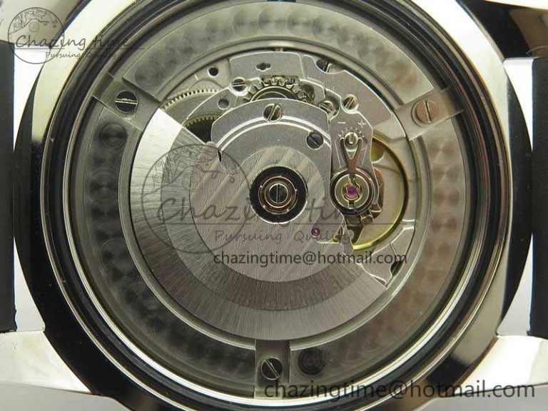 Super Ocean Heritage Black Ceramic Bezel SS Black Dial On Rubber Strap A2824