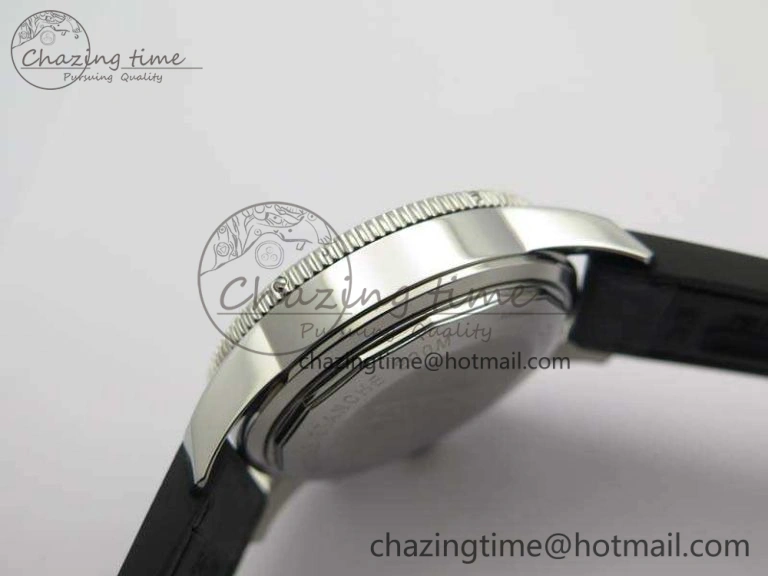 SuperOcean 1884 Heritage SS Black Dial On Leather Strap A7750