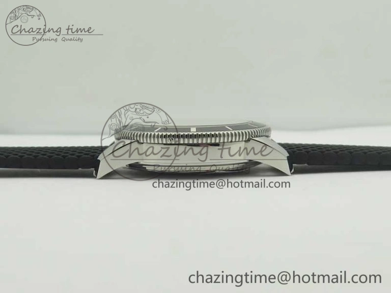 SuperOcean 42mm AB2010 SS OMF 1:1 Best Edition White Dial Black Ceramic Bezel on Black Rubber Strap A2824