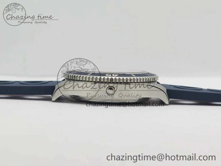 SuperOcean II A17392D7 44mm GF 1:1 Best Edition Blue Dial On Rubber Strap A2824