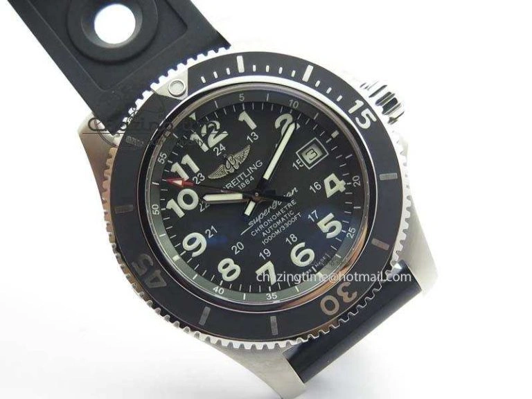 SuperOcean II A17392D7 44mm Noob 1:1 Best Edition Black Dial On Black Rubber Strap A2824