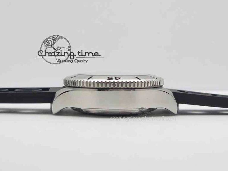 SuperOcean SteelFish SS Black Dial On Black Rubber Strap A7750