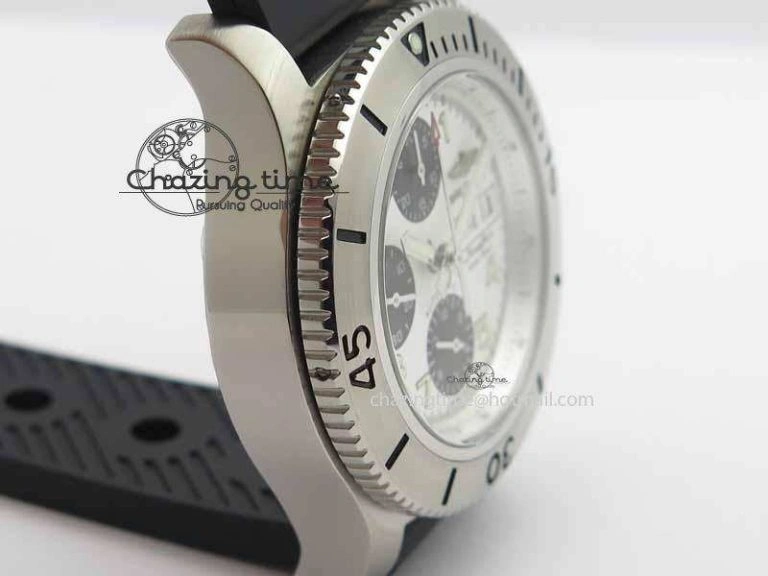 SuperOcean SteelFish SS White Dial On Black Rubber Strap A7750