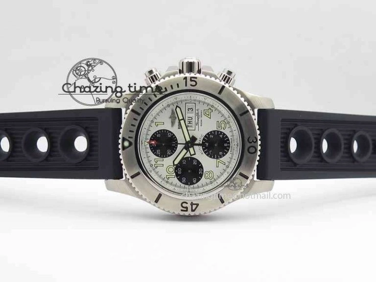 SuperOcean SteelFish SS White Dial On Black Rubber Strap A7750