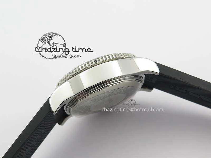 SuperOcean SteelFish SS White Dial On Rubber Strap A7750