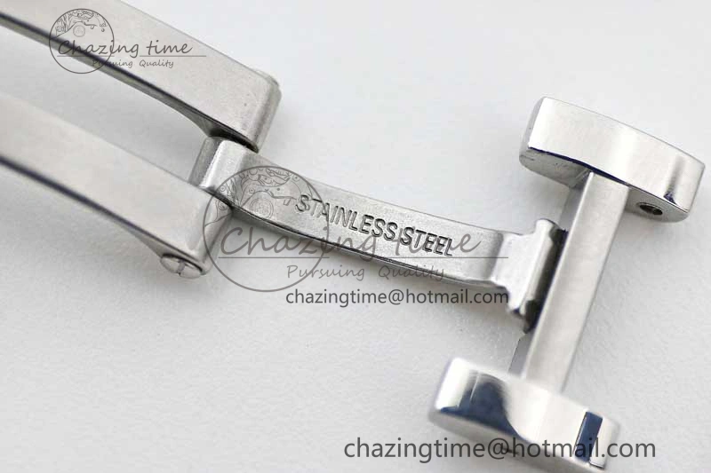 Tank Louis Ladies 29.5mm SS K11F Best Edition White Dial on SS Bracelet Ronda Quartz
