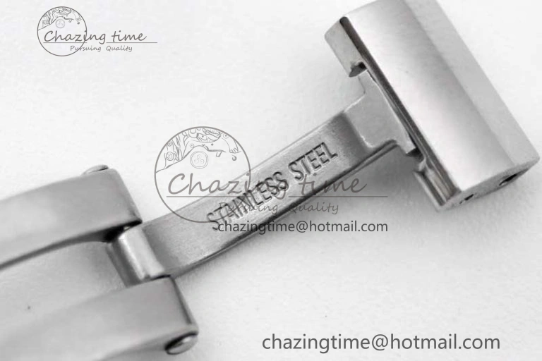 Tank Louis Ladies 33.7mm SS K11F Best Edition White Dial on SS Bracelet Ronda Quartz