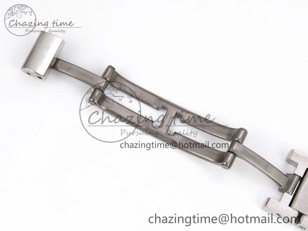 Tank Must SS 33.7mm DRF 1:1 Best Edition White Dial on SS Bracelet Jap Quartz