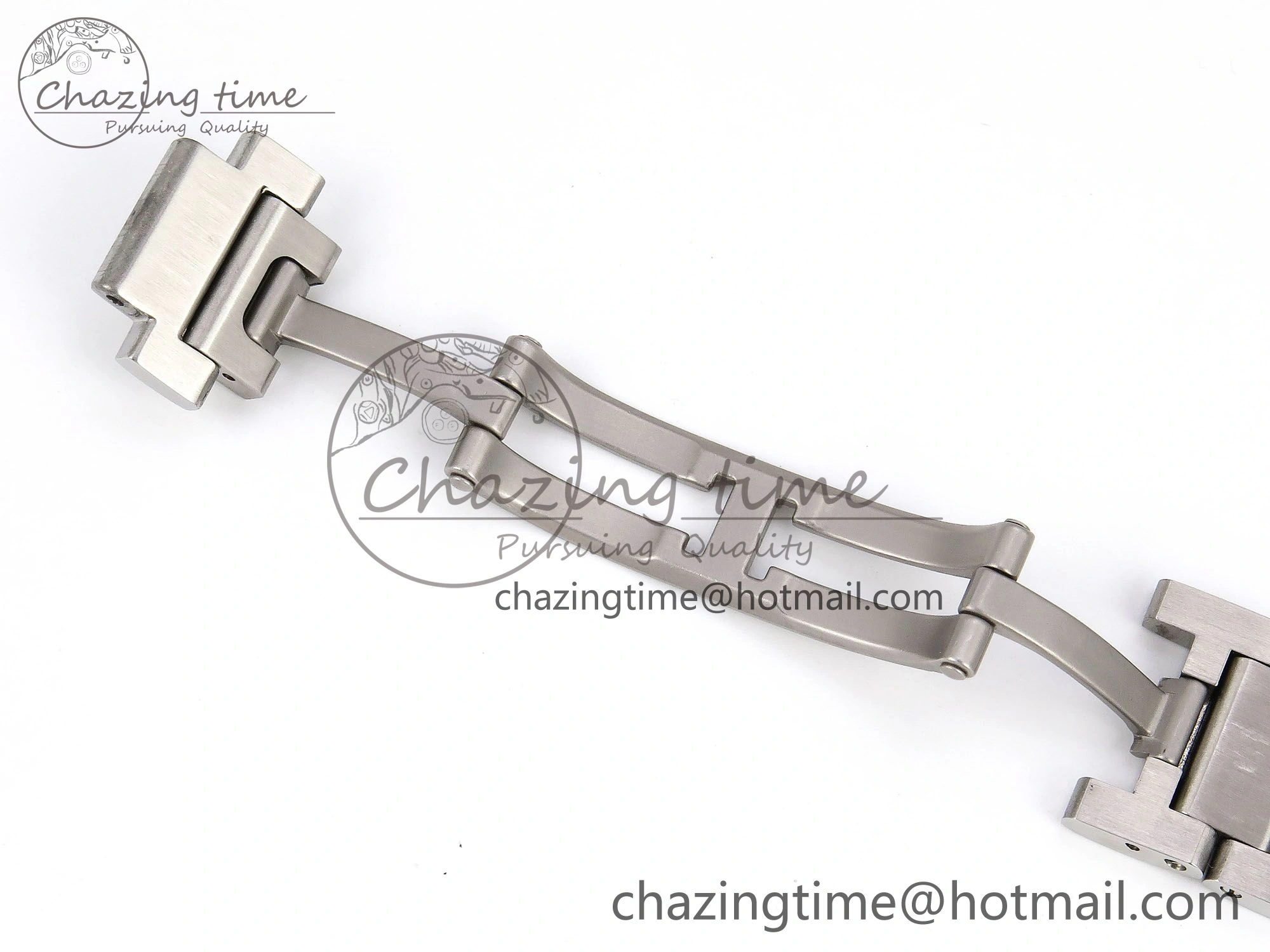 Tank Must SS 33.7mm DRF 1:1 Best Edition White Dial on SS Bracelet Jap Quartz