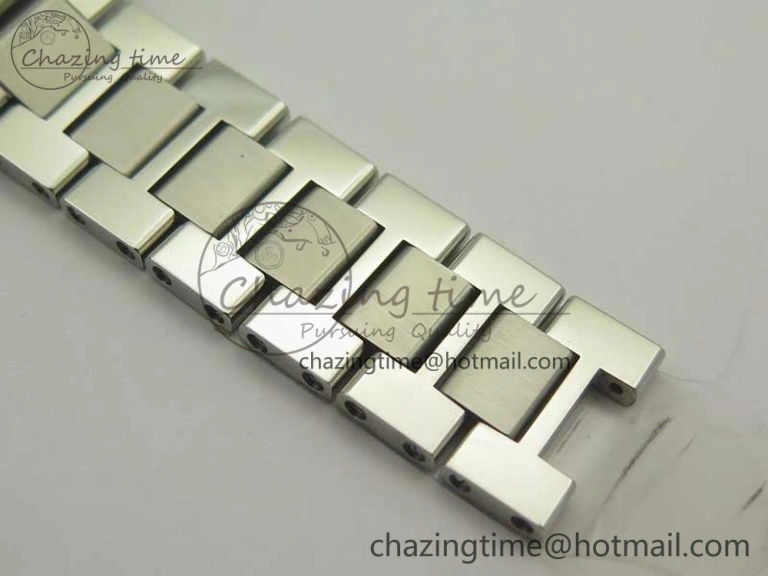 Tank Solo Ladies 25mm SS Diamond Bezel K11F 1:1 Best Edition White Dial on SS Bracelet Ronda Quartz