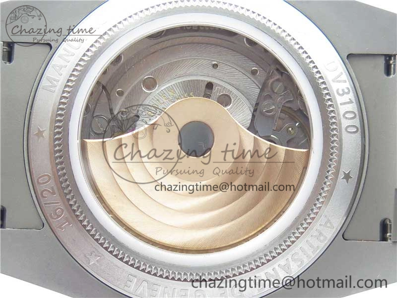 The Rough Matt Carbon Sandblast SS GMF Best Edition Carbon Dial on SS Bracelet SA3130