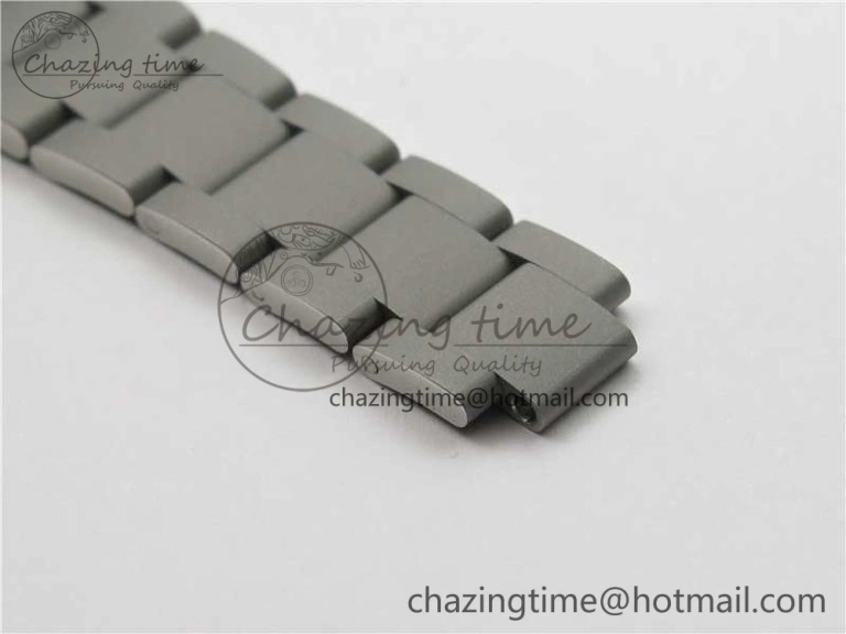 The Rough Matt Carbon Sandblast SS GMF Best Edition Carbon Dial on SS Bracelet SA3130