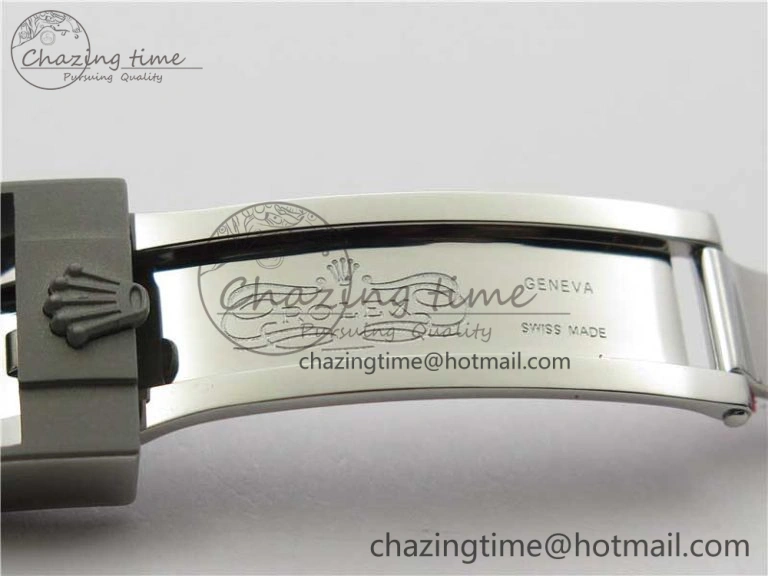 The Rough Matt Carbon Sandblast SS GMF Best Edition Carbon Dial on SS Bracelet SA3130
