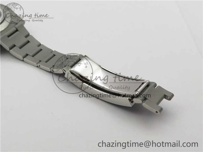 The Rough Matt Carbon Sandblast SS GMF Best Edition Carbon Dial on SS Bracelet SA3130