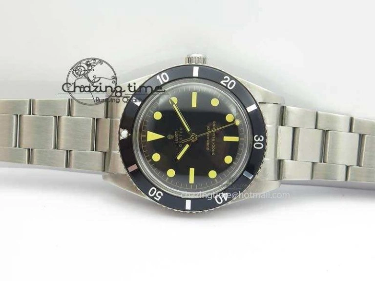 Vintage Oyster Submariner No Date SS Black Dial On SS Bracelet A2813
