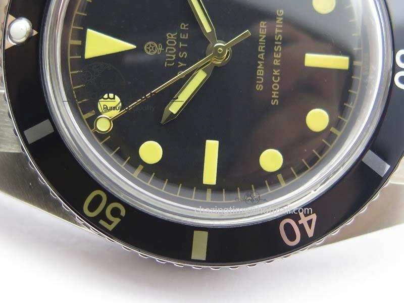 Vintage Oyster Submariner No Date SS Black Dial On SS Bracelet A2813