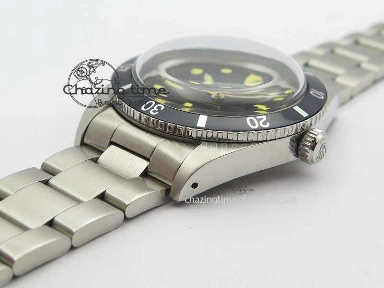 Vintage Oyster Submariner No Date SS Black Dial On SS Bracelet A2813
