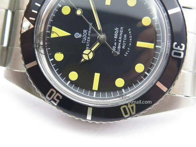 Vintage Submariner No Date SS Black Dial 200m 660ft On SS Bracelet A2813